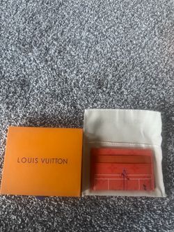 Lv card holders