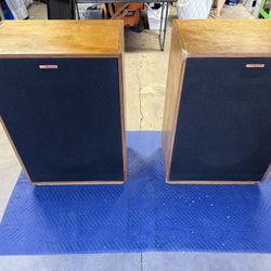 Vintage Klipsch Cornwall Speakers 