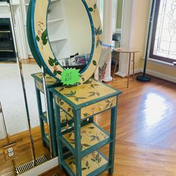 Entry table w/mirror