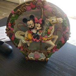 Disney Mickey & Minnie 3D Plate Horse Carousel 