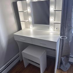 White Makeup Vanity Mirror Desk With Stool 