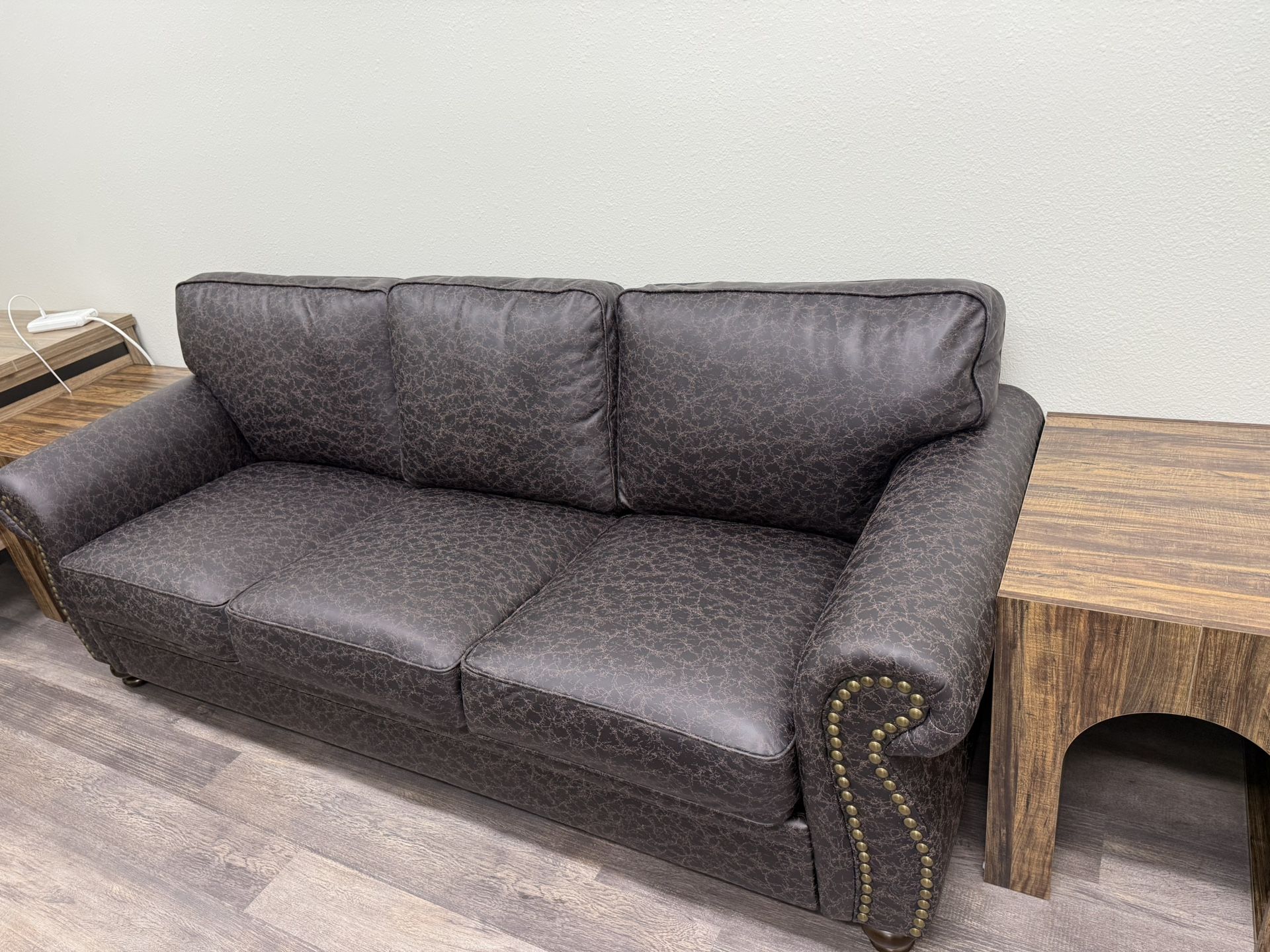 Sofa，coffee Table, （Almost new，Self pickup）