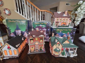 Heartland Valley Village Christmas Village Set