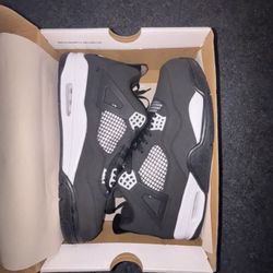 JORDAN 4 RETRO 'WHITE THUNDER'