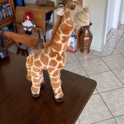 Geoffrey Giraffe 