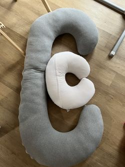 Pregnancy Pillow/ Boppy