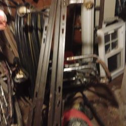 Bed Rails With Wheels  Adjustes To A King