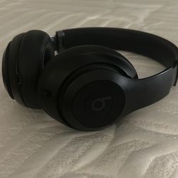 Beats Studio Pro