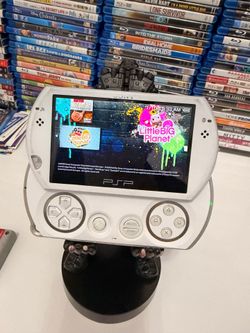 PlayStation PSP Go