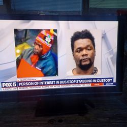 42" SAMSUNG 1080P HDTV WITH ROKU REMOTE CONTROL  $150 FINAL PRICE READ DESCRIPTION AND SEE ALL PICTURES