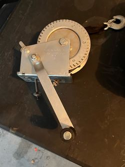 manual hand crank trailer winch