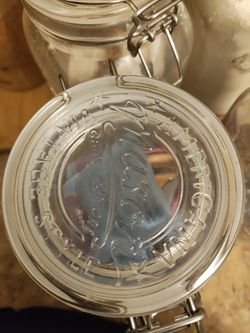 Beautiful Americana Vintage Mason Glass Jars !