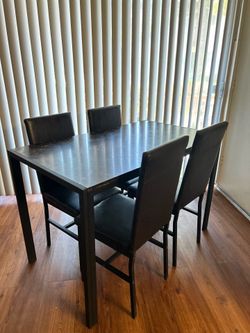 4-Piece Dining Table Set – Table + 4 Chairs