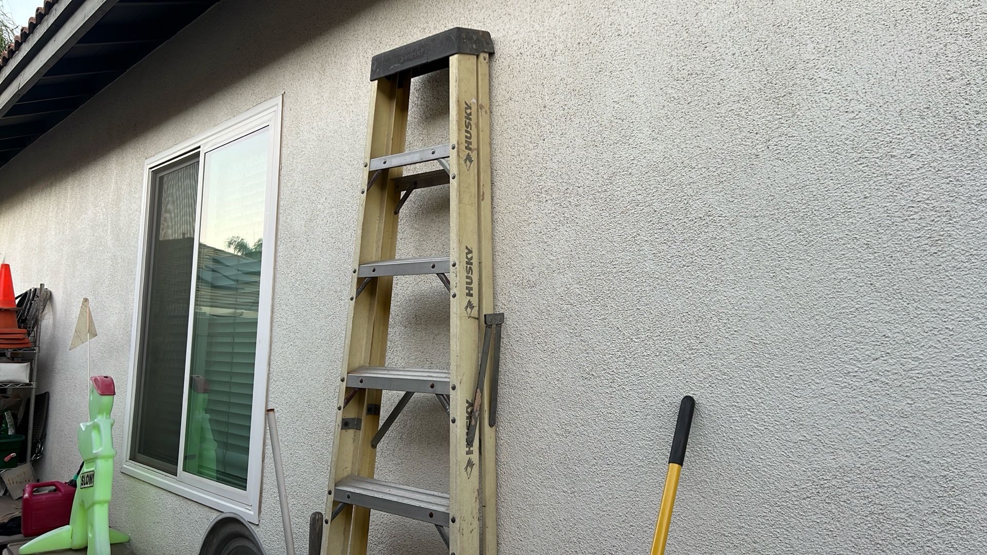 10 Foot Huskey Ladder