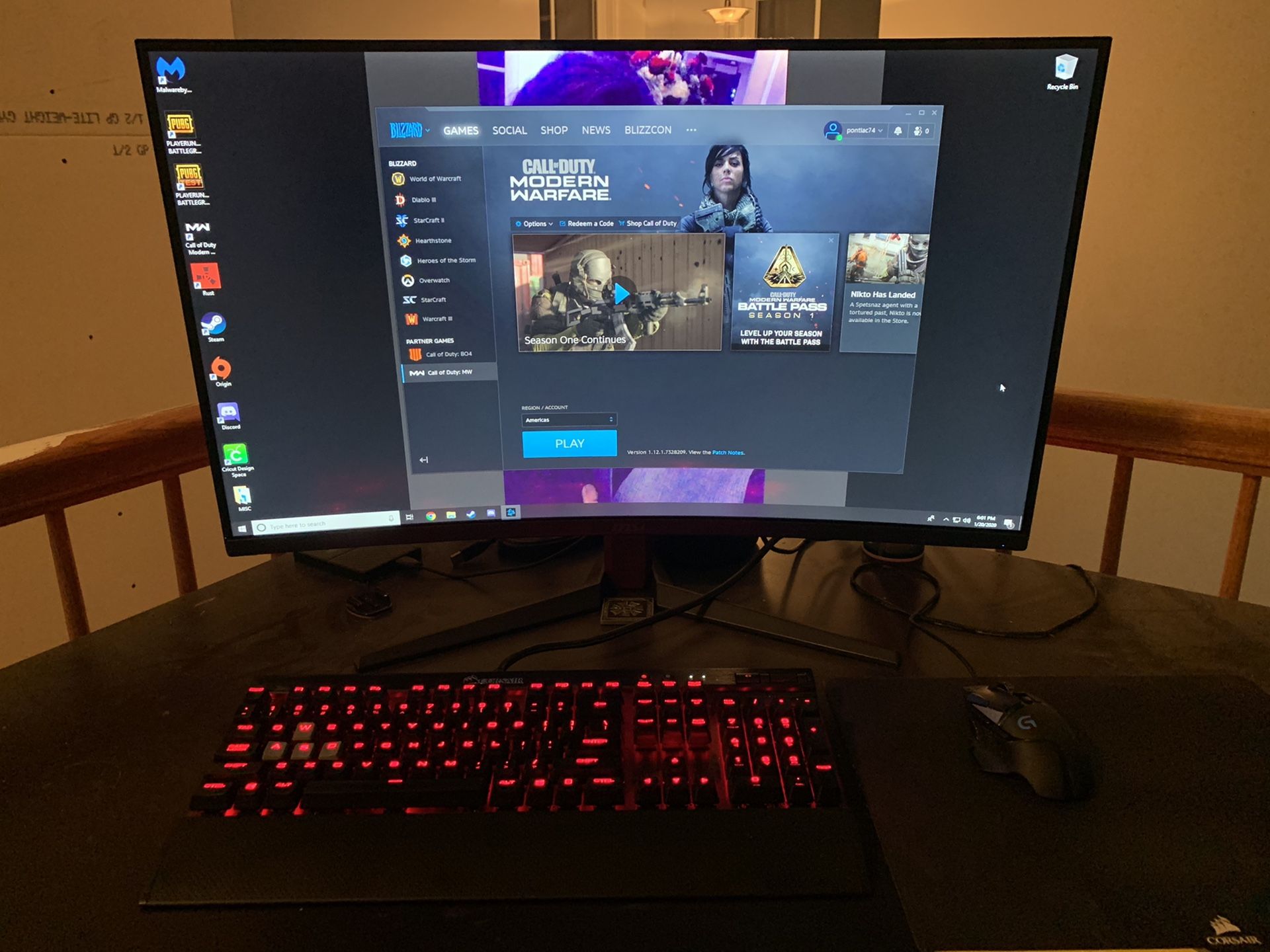Gaming computer and monitor