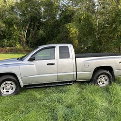 DODGE  DAKOTA ST - 4x4