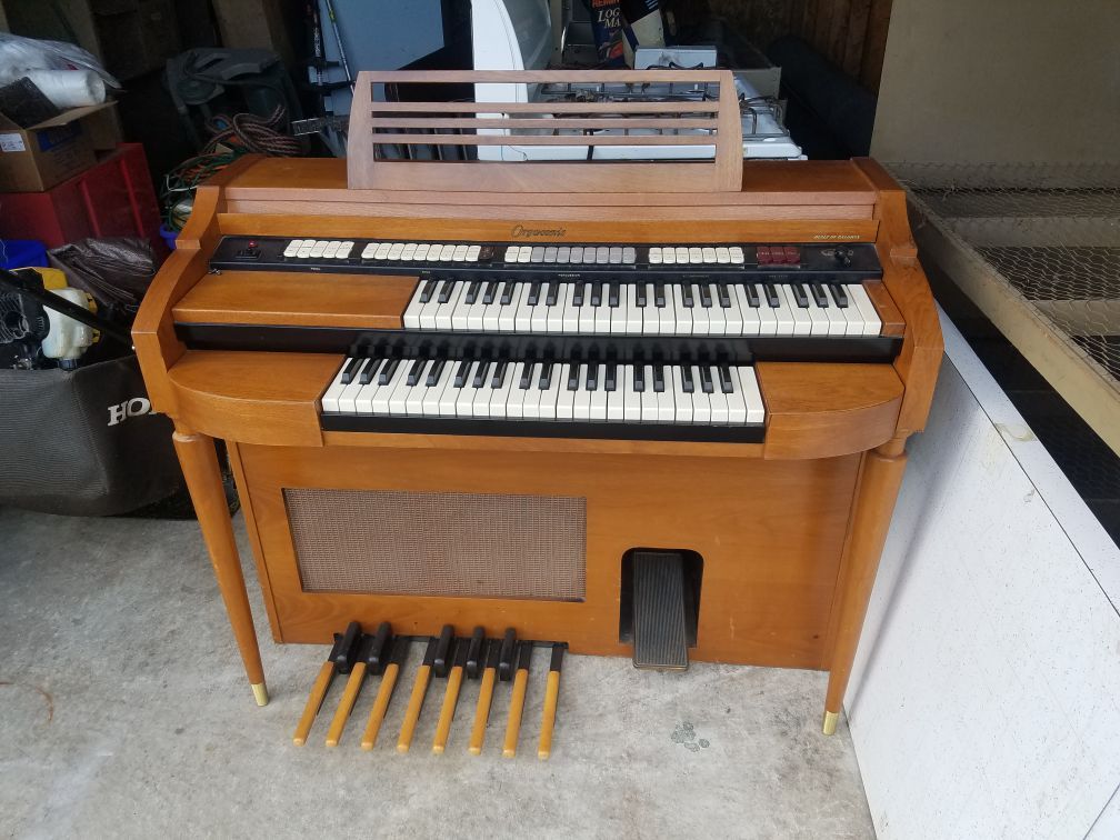 Baldwin orgasonic pipe organ