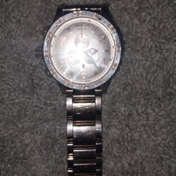 Nixon Watch