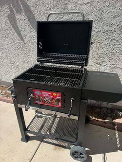 CHARCOAL BBQ GRILL USED ONES VERY CLEAN INSIDE