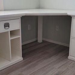 Pottery Barn Bedford Corner Desk