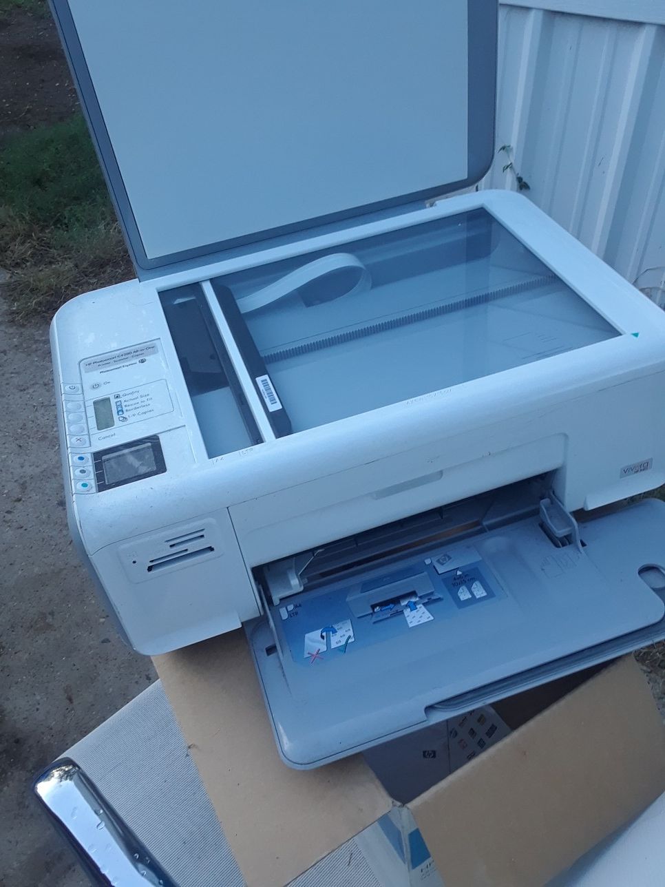 Hp Printer, Scanner, Copier a photosmart C4200 series$40.00 cash only