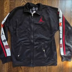 Mixed Boys Size Medium & X-Large NIKE AIR JORDAN Clothes 