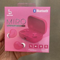 NWT Bluetooth True Wireless Earbuds 