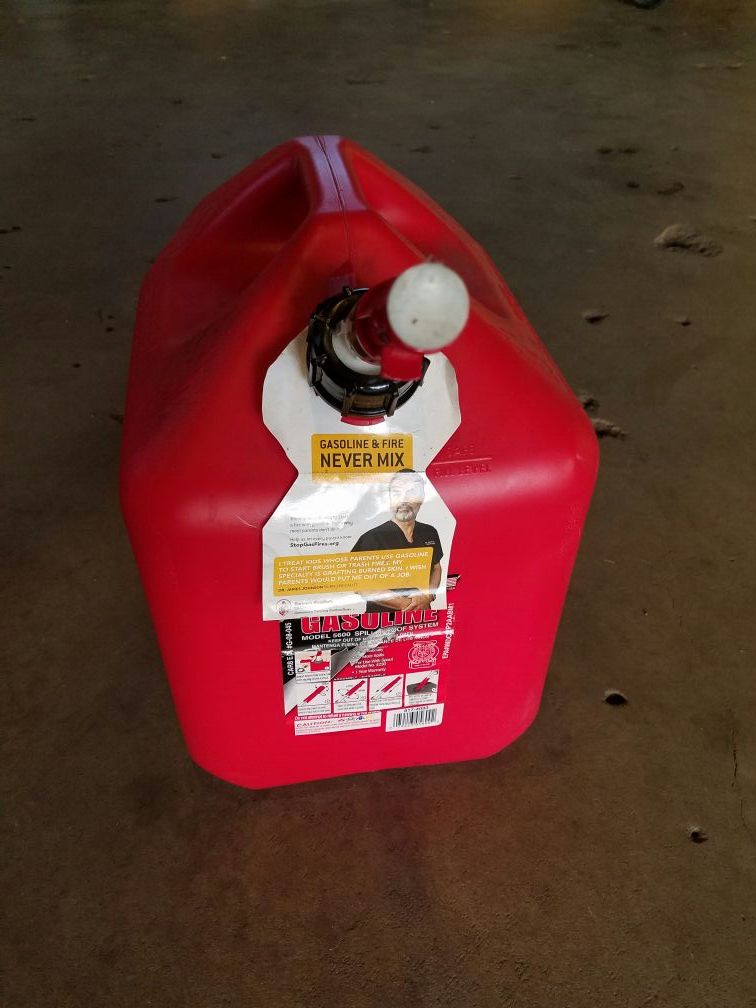 Gas Can (5 Gallon)