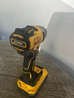 DEWALT DCF809 20V Brushless Atomic