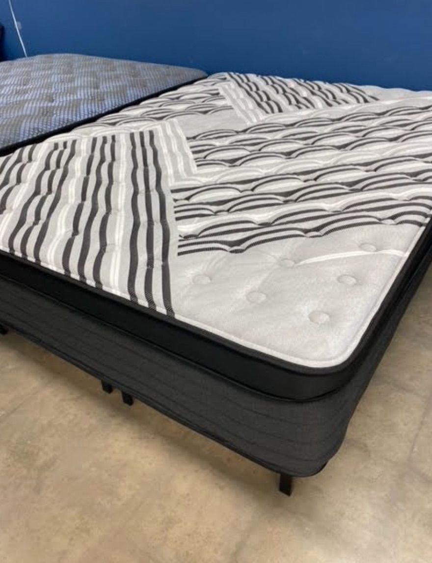 Last Chance! 70% Off Retail – High-End Mattresses