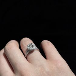 Engagement ring set 14kt white gold with diamonds semi mount 