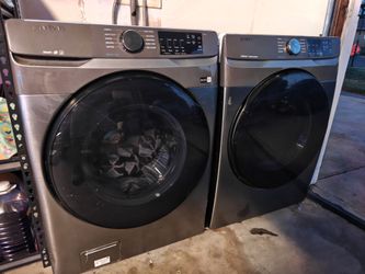 Samsung Washer and Dryer stackable