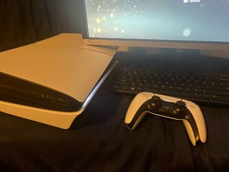 PS5 slim (1tb) diskdrive near perfect condition comes with a free monitor