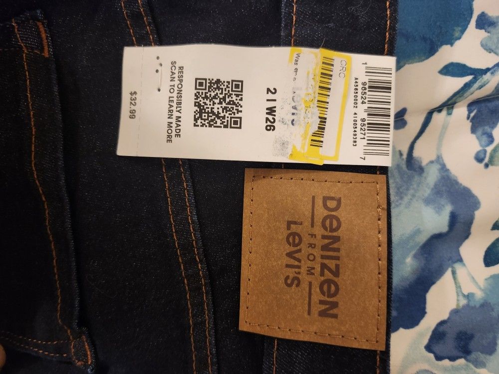 Levis