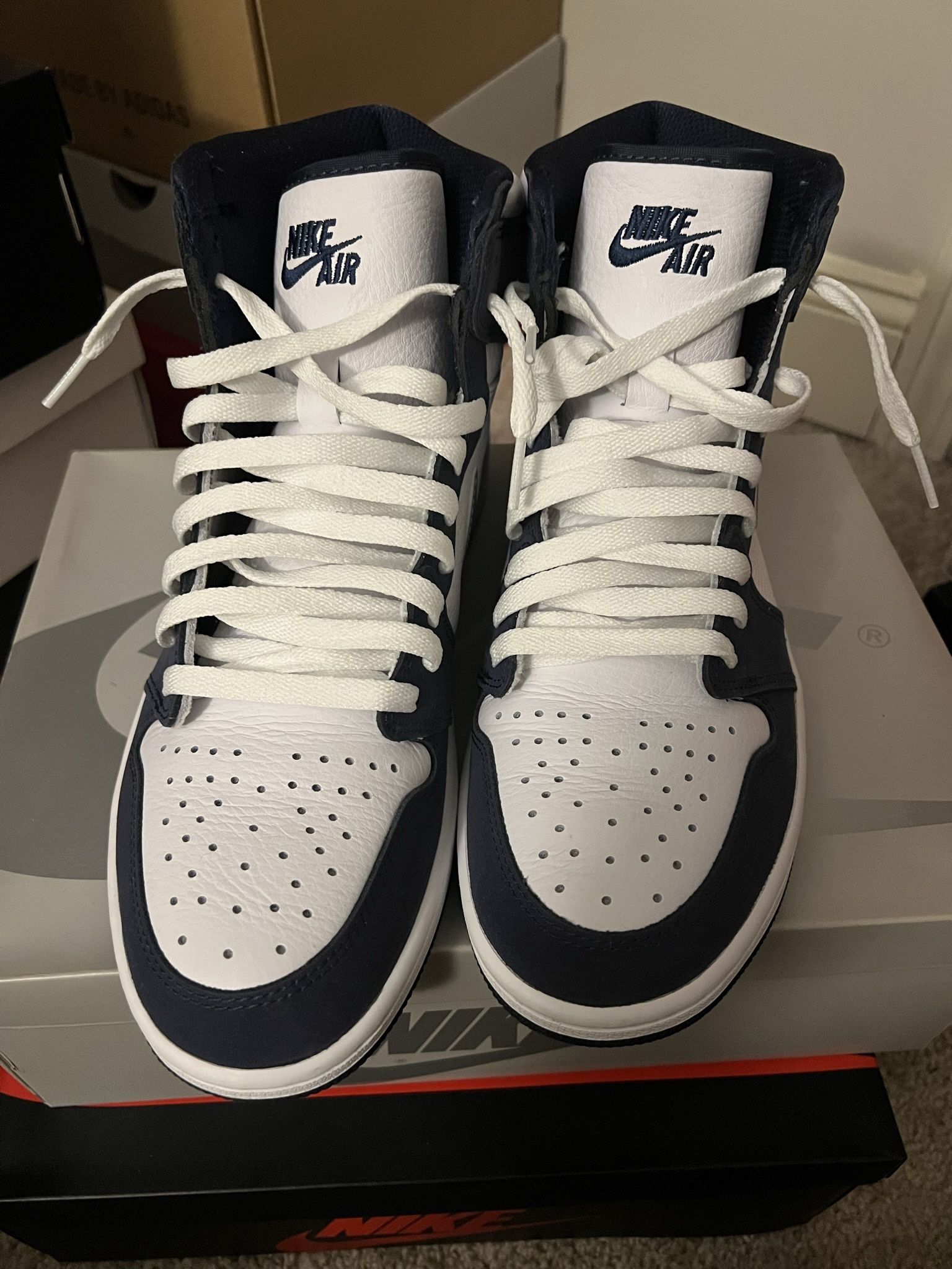 Jordan 1 Midnight Navy