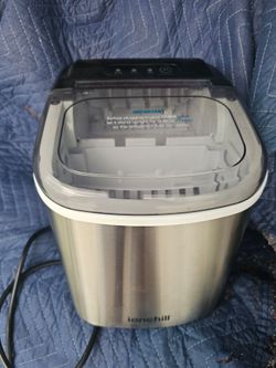 Ice maker
