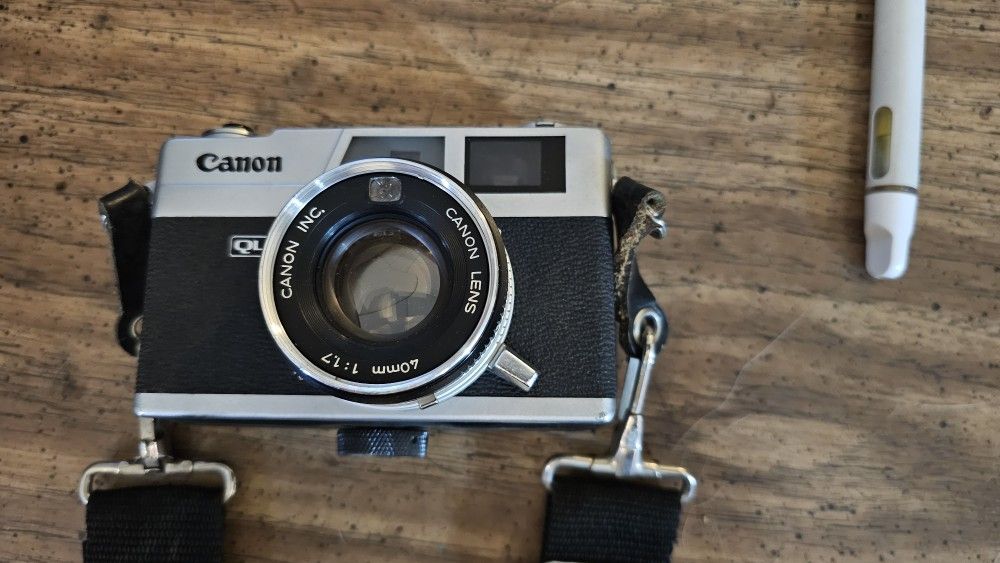 Canon QL17 35mm Rangefinder Film Camera for Sale in Burbank, CA