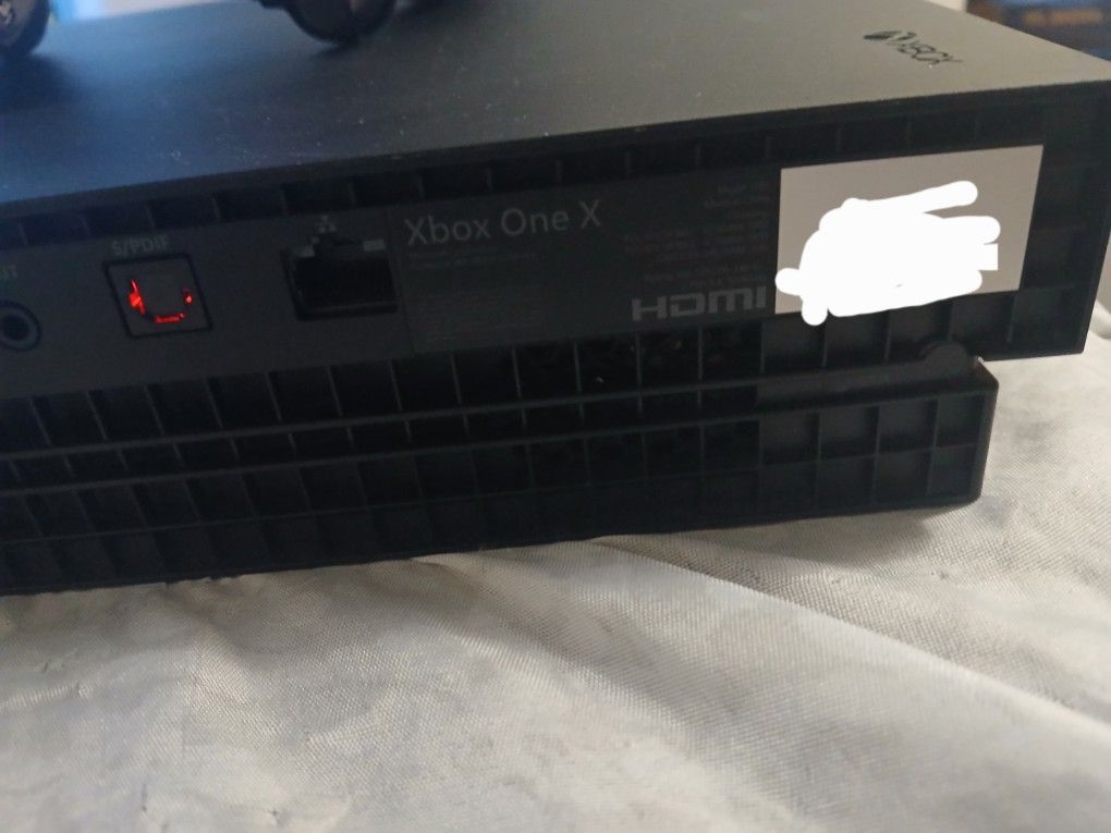 Xbox One X 1tb
