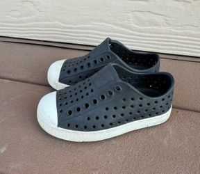 Toddler Size 8 Native Shoes