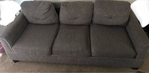 Couch - 3 seater / Shoot me an offer