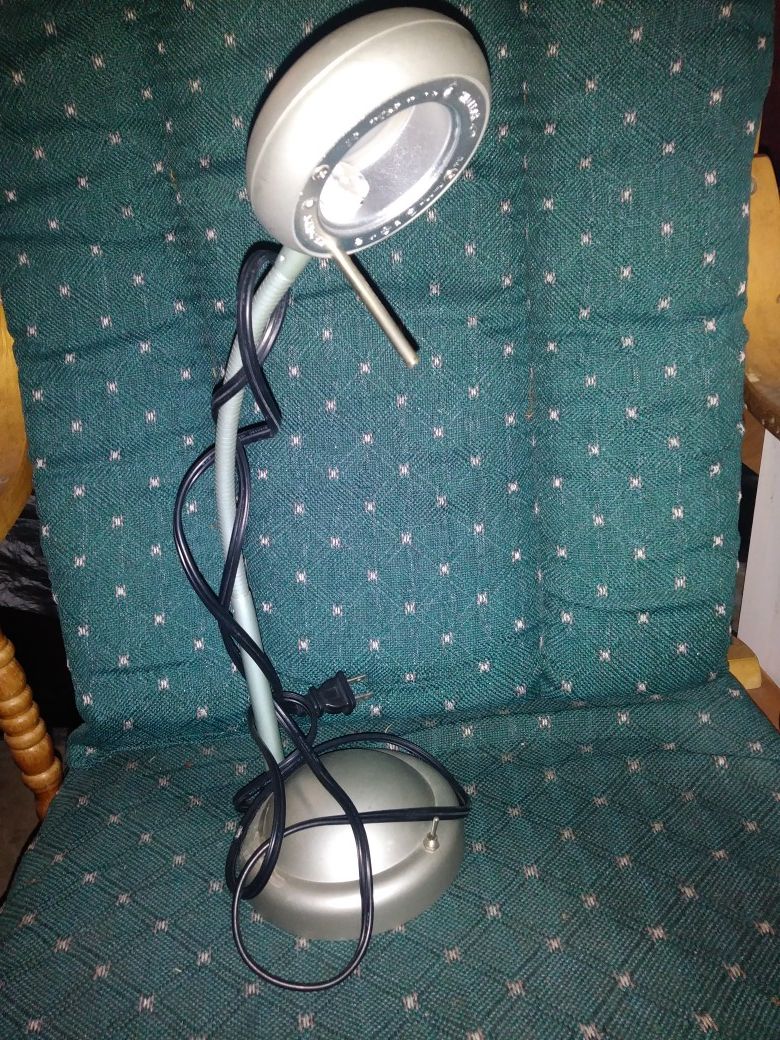 Silver bendable desk lamp
