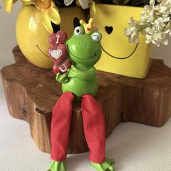 I Love You Frog Figurine With Dangling Legs Edge Shelf Decoration Accent