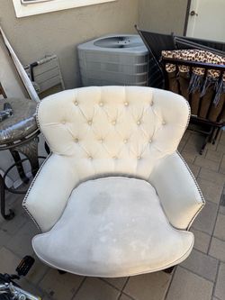 Tafton Tufted Fabric Club Arm Chair
