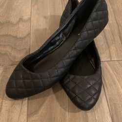 Women Shoes- Flats 