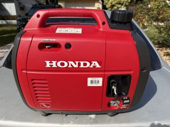 Honda EU2200i 2200W Inverter Generator – Like New – $700 Firm – Miami