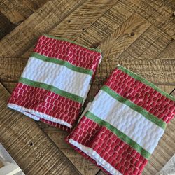 Holiday Kitchen Towels X2. Like New