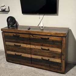 Real Oak Wood Dresser 