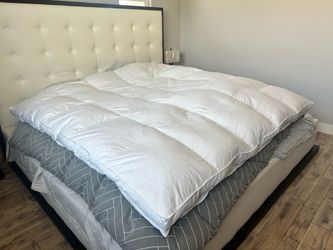 BRAND NEW Cloud Extra Plush Down Top Feather Bed by DOWNLITE® (Hypoallergenic)