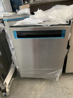 Kitchen aid dishwasher in stainless steel new