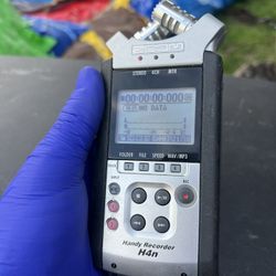 Zoom H4n Pro Handy Portable Digital Recorder Audio Dual Microphone Stereo